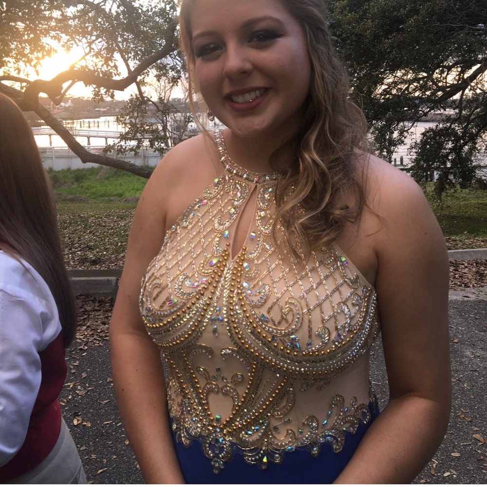 Prom dress - Picture 3 of 4